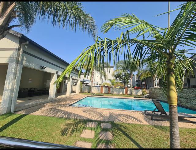 2 BEDROOM APARTMENT FOR SALE IN UMHLANGA RIDGE